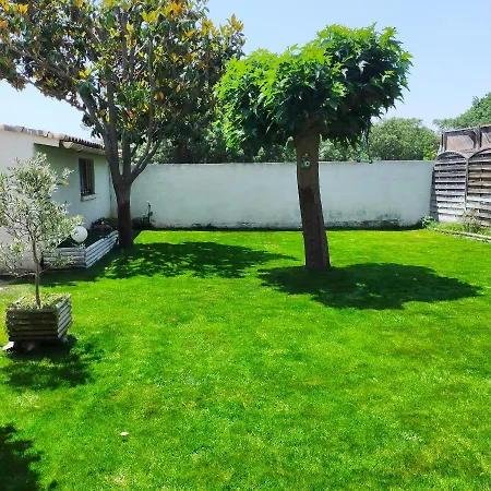 Le Cocon Des Spress Apartment Cers Exterior photo